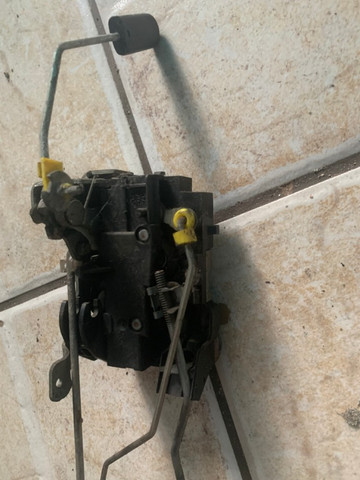 Fechadura porta lado esquerdo iveco 35s14 original - Foto 5