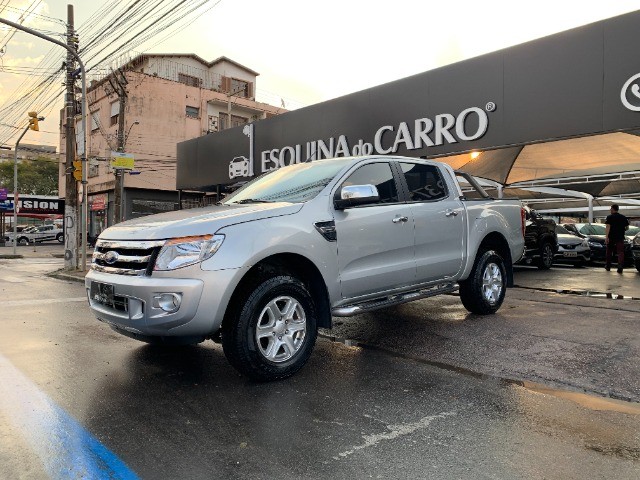 FORD RANGER XLT 2.5 2014 COM 62.000KM SEGUNDO DONO