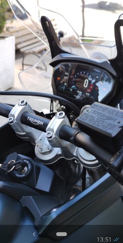 TRIUMPH TIGER 800