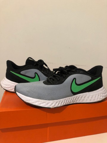 nike revolution 5 38