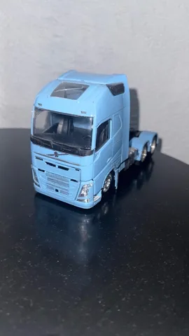 Miniatura Caminhão Articulado Volvo Die Cast Metal Maisto