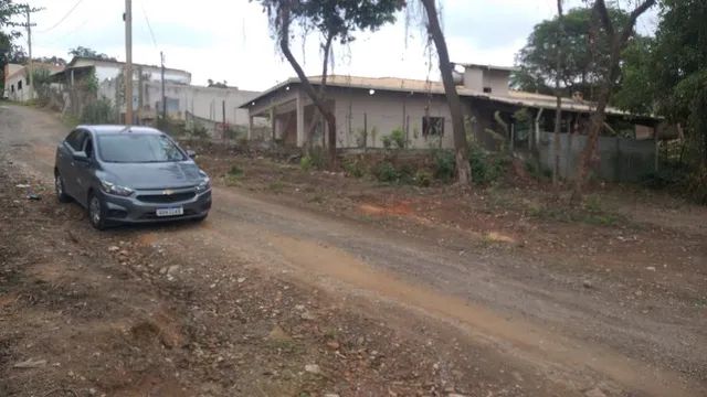 Estrada Saraiva em Betim - Chácara Ótima Localização.- R$390.000,00 - Foto 2