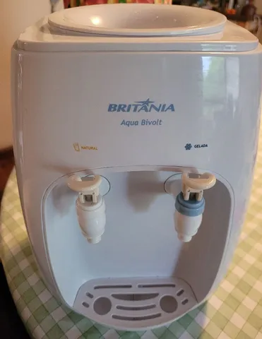 Bebedouro Britânia BBE12P 10L ou 20L Sistema Perfurador Bivolt