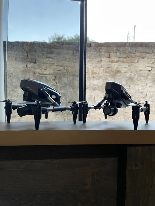 Vendo 2 mini drone de brinquedo - Foto 2