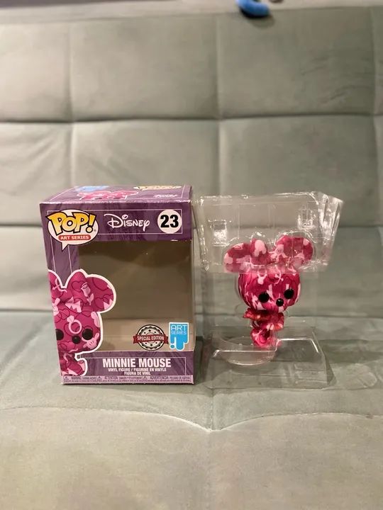 Funko Pop Minnie Mouse #23 - Disney Art Series Exclusivo  - Foto 2