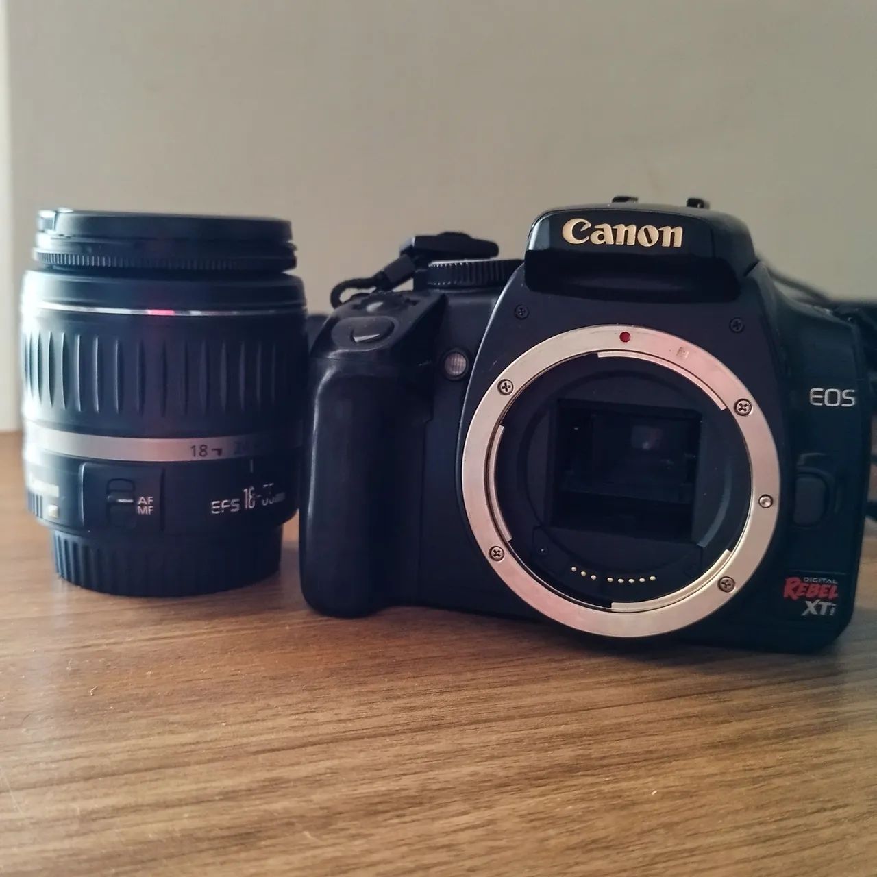 Canon discount Rebel XTi DSLR Camera