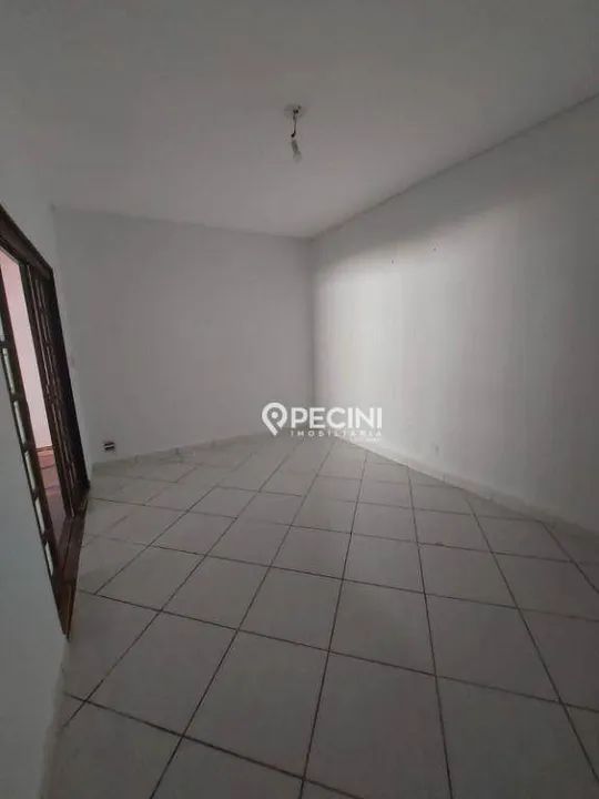 Casa com 03 dormitórios - Foto 3