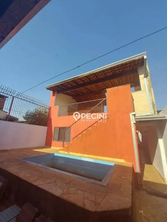 Casa com 03 dormitórios
