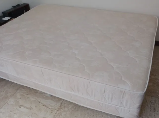 Cama Box de Casal Padrão Integrada 1,38 X 1,88 Estado de nova