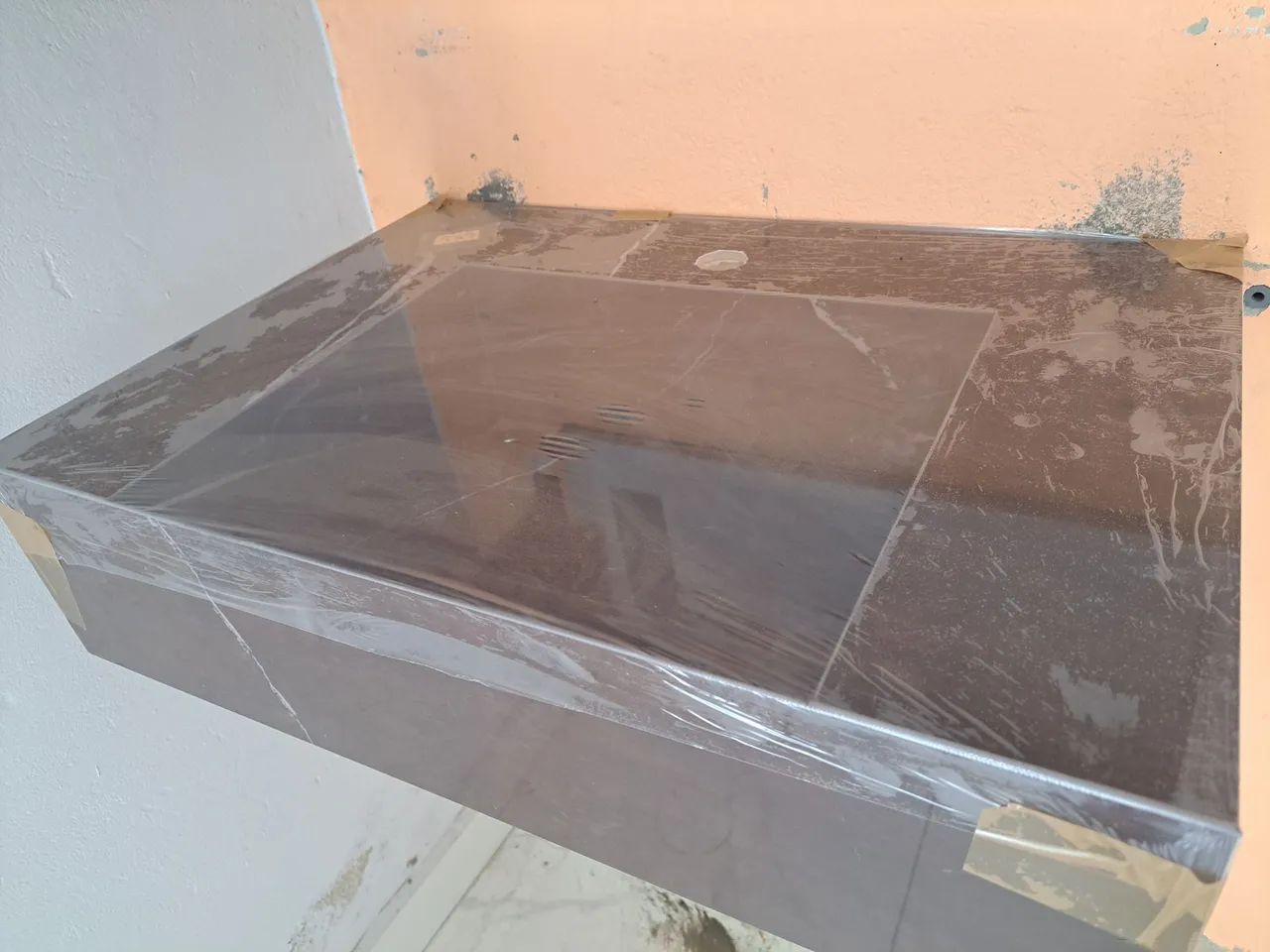 Pia de banheiro em porcelanato - Nova!