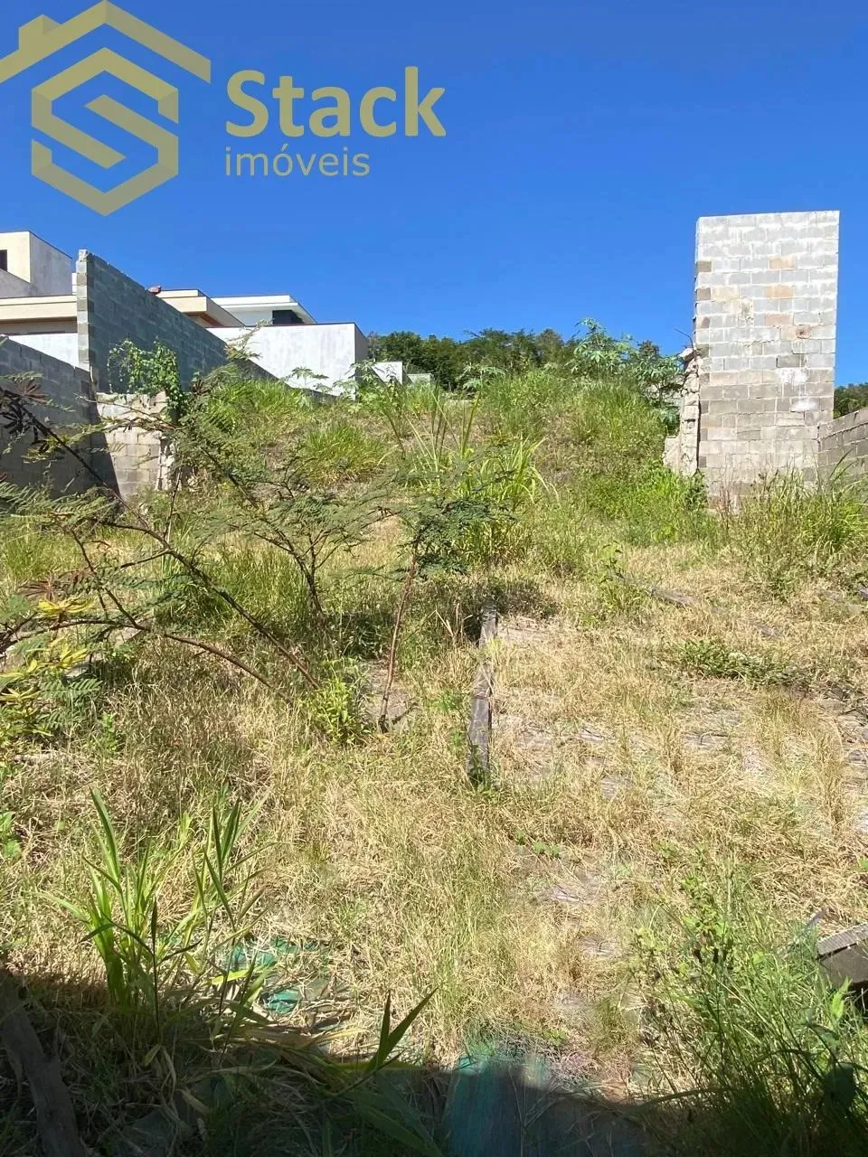 TERRENO A VENDA EM JUNDIAÍ NO CONDOMÍNIO FECHADO BRISAS JUNDIAÍ.