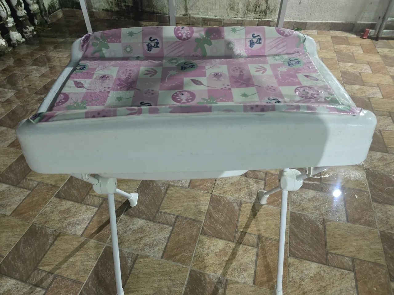 Banheira com trocador de bebê Miliária Burgollo - Branco - Foto 3