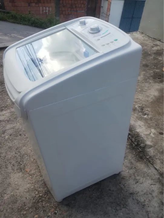 Vendo máquina de lavar roupa Electrolux 8 kg - Foto 2