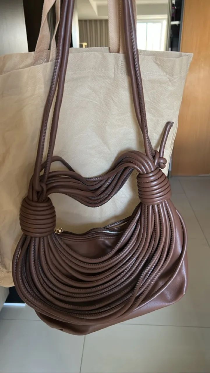 Bolsa de Ombro Elegante em Couro Marrom