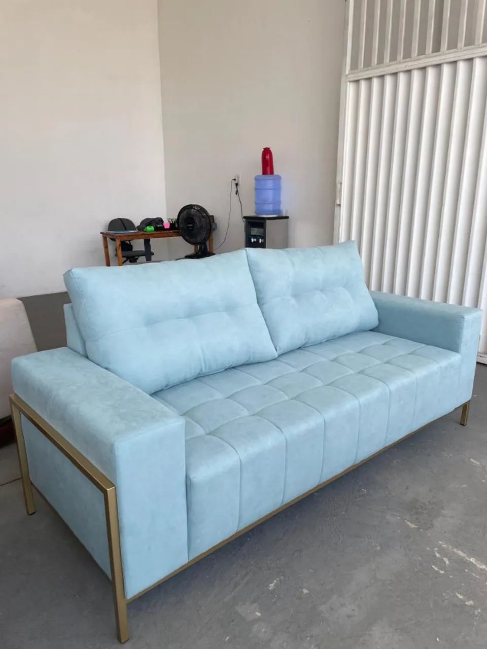Sofá de 3 lugares azul claro