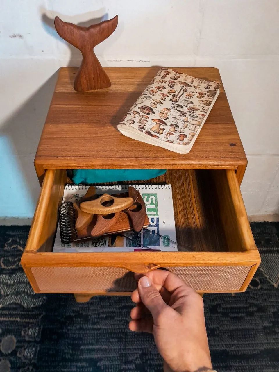 Mesinha de cabeceira autoral - Foto 3