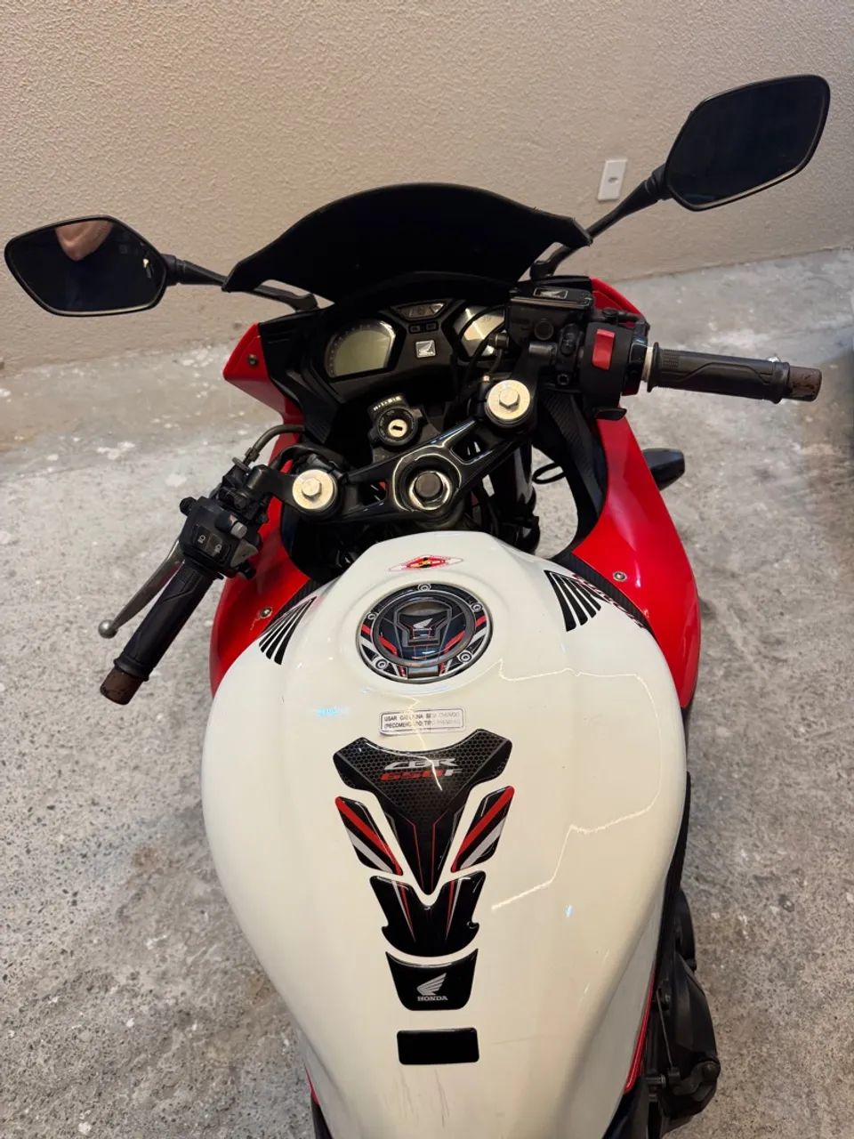 CBR650F 2015 - Foto 4
