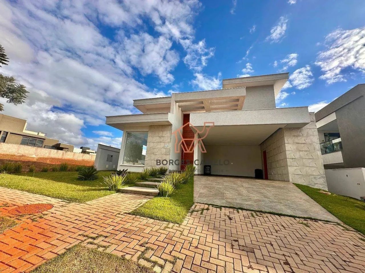Casa com 4 dormitórios à venda, 290 m² por R$ 2.850.000,00 - Alphaville - Lagoa dos Ingles