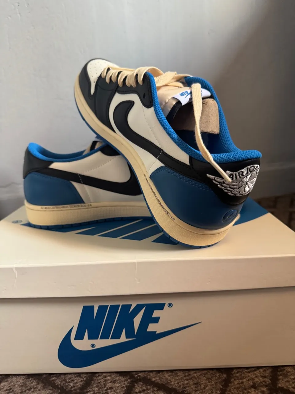 Tênis 42 Jordan 1 TS Fragment (novo) primeira linha
