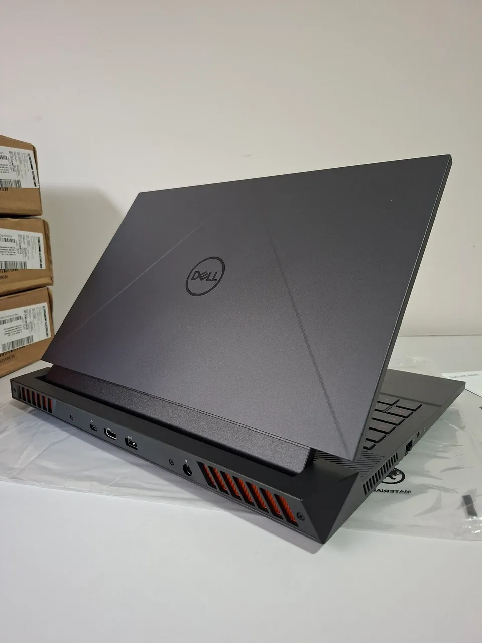 Notebook Gamer Dell G15 Core i5 13450HX 16gb DDR5 RTX 3050 6gb Ssd 512gb Tela 120hz