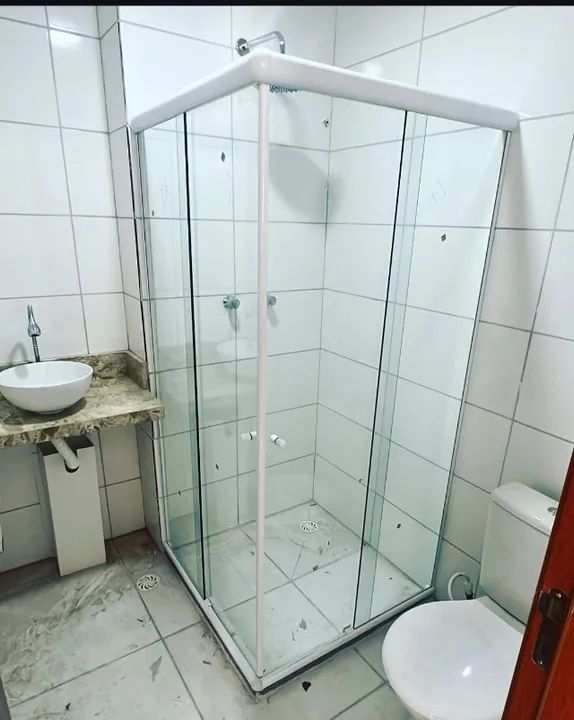 box de banheiro de canto