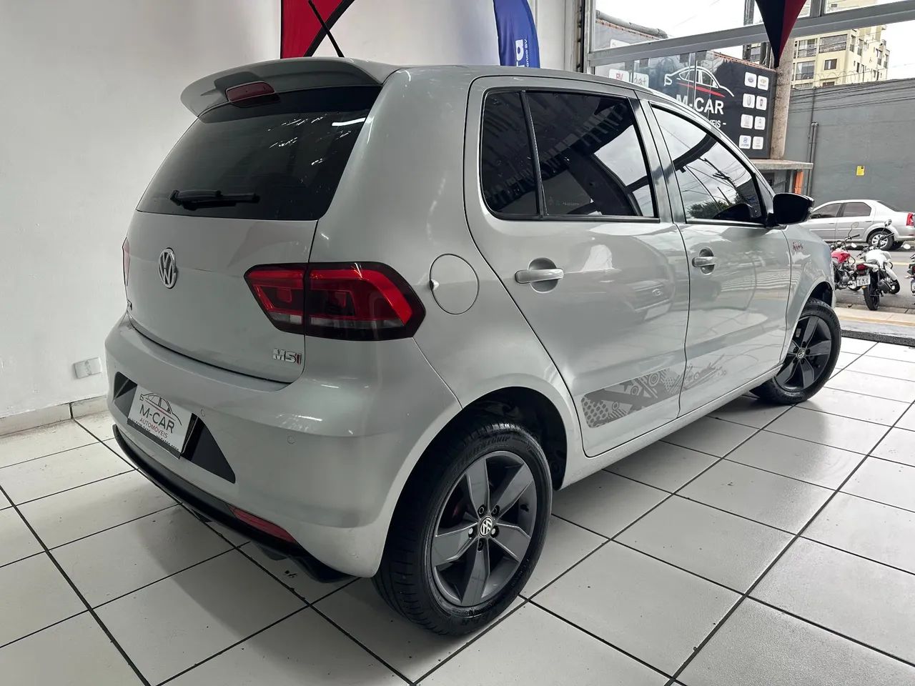 Volkswagen Fox 1.6 Rock In Rio Total Flex 5p 2016 - Foto 4