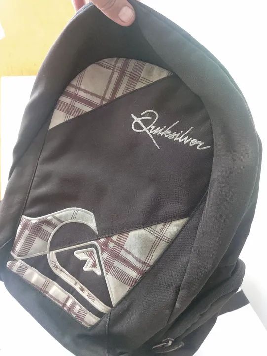 Mochila Quiksilver Preta - Usada - Foto 5