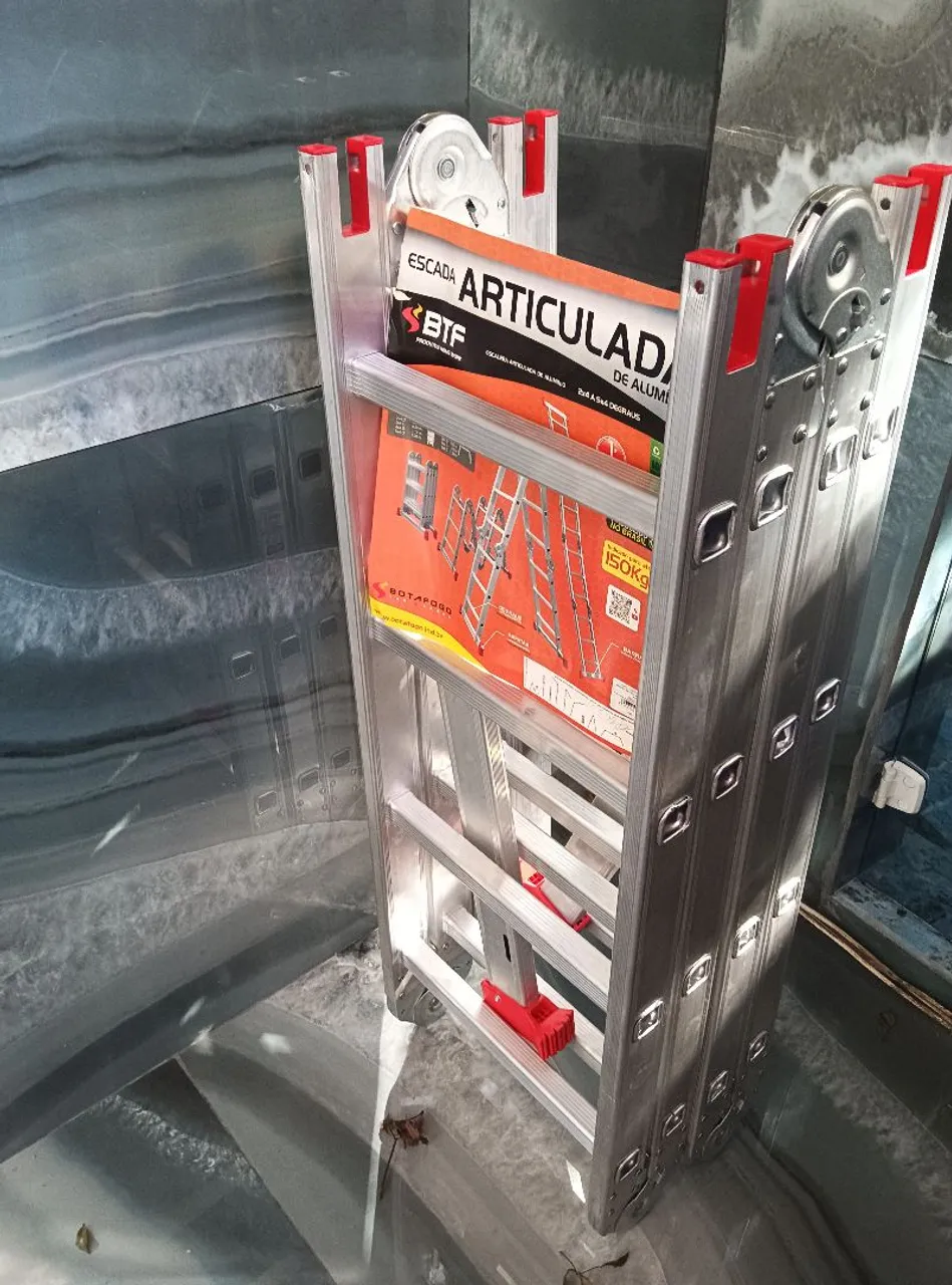 ESCADA ARTICULADA 4 METROS NOVA !!!