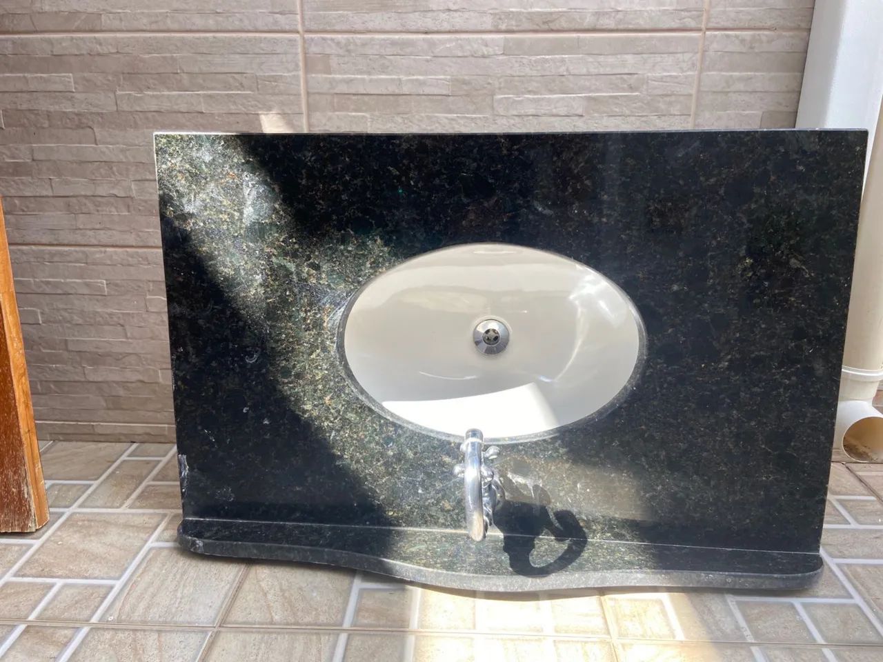 Pia de banheiro64330308538755121