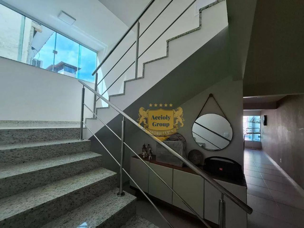 Excelente casa Duplex 4 suites e 3 vagas - Foto 3