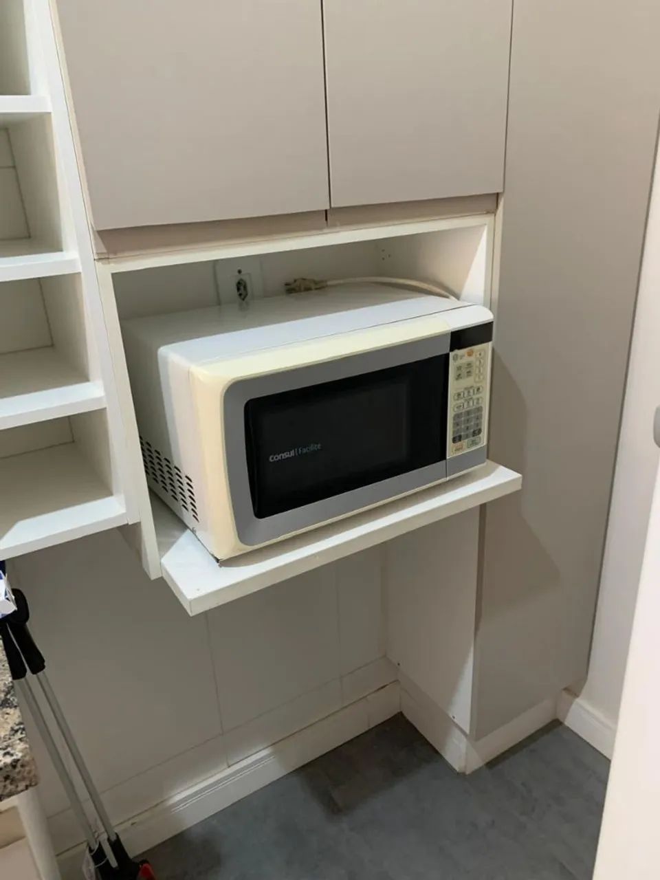 Micro-ondas Consul Facilite