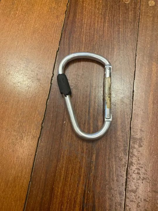 Gancho Mosquetão de Segurança para Bebê