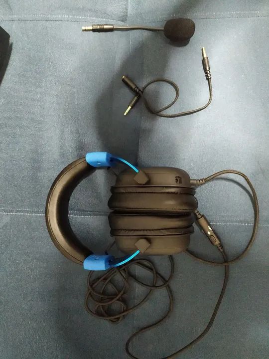 Headset Gamer com Microfone - bom estado