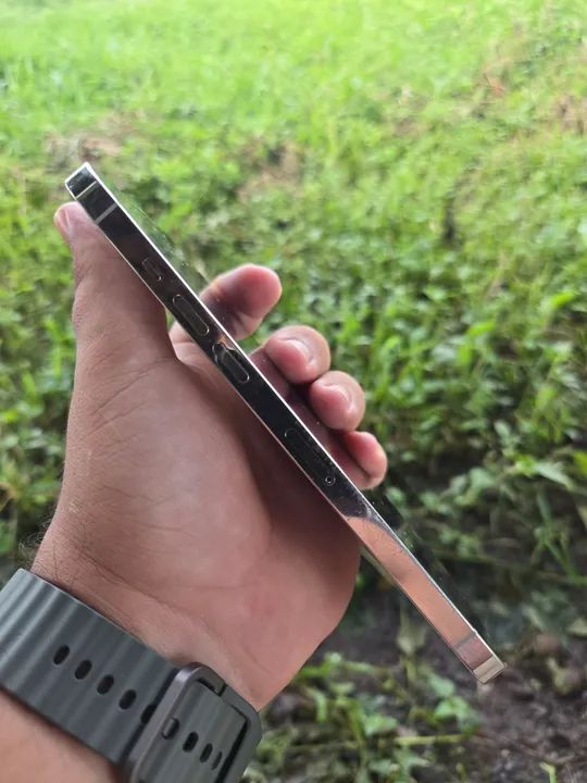 Apple IPhone 12 PRO MAX Brancoaceito troca passo cartão - Foto 4