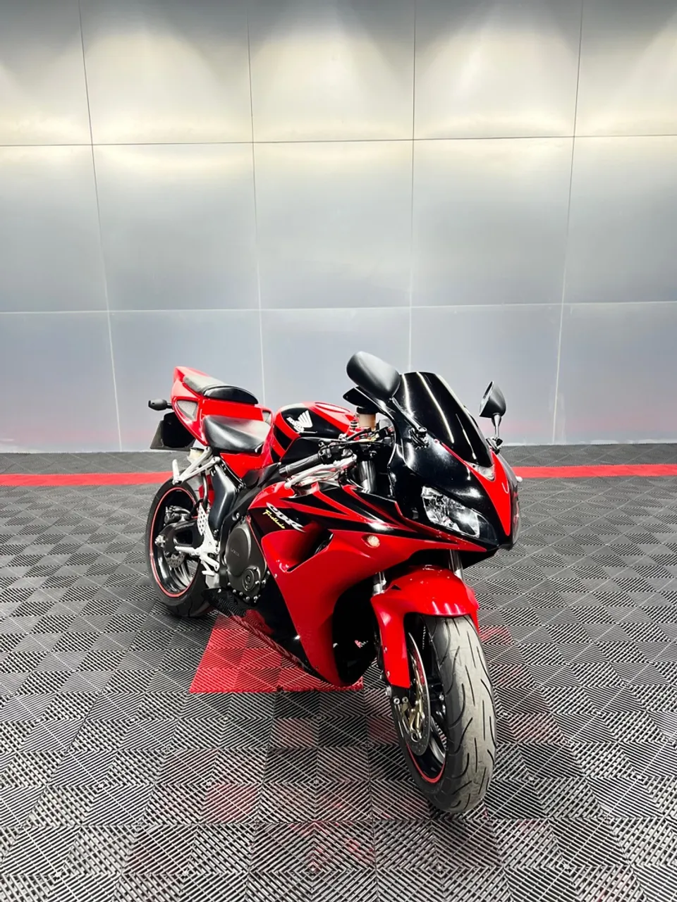 CBR 1000 FIREBLADE - A MAIS NOVA DE SC!