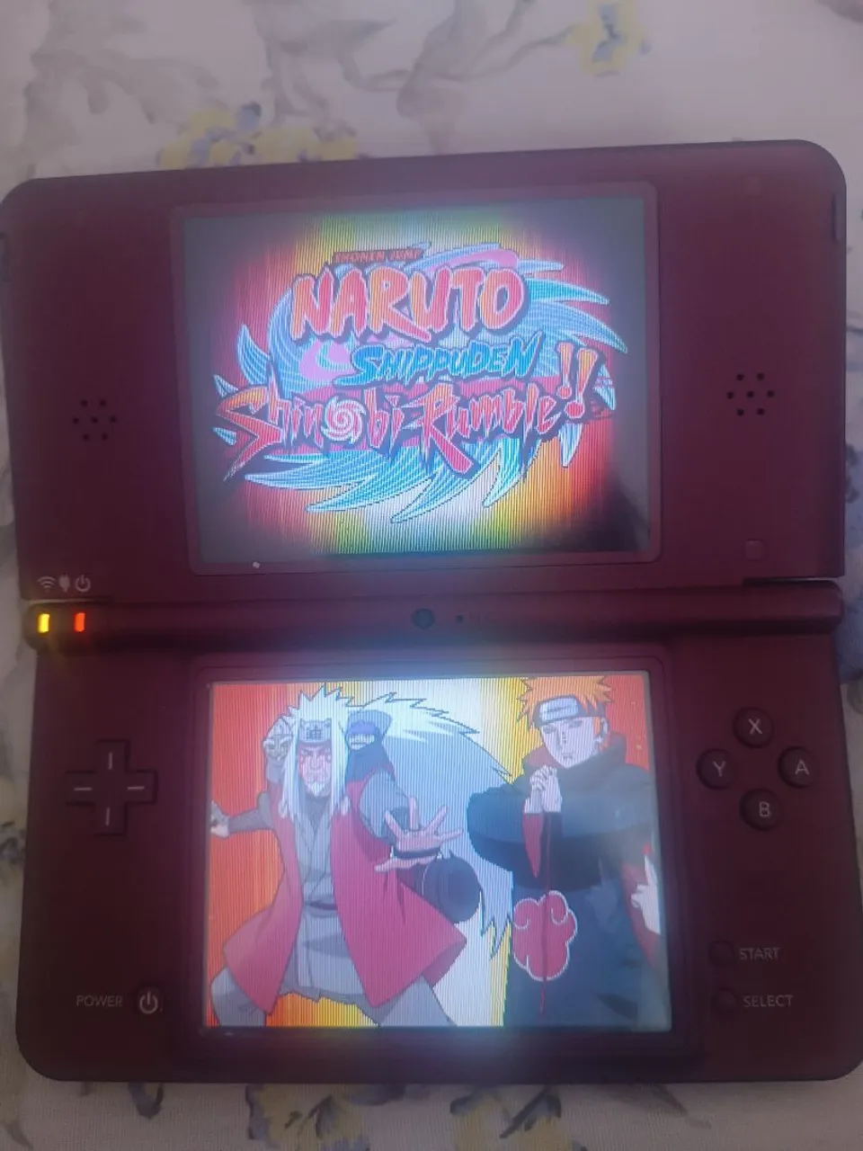 Nintendo DSi XL vermelho 