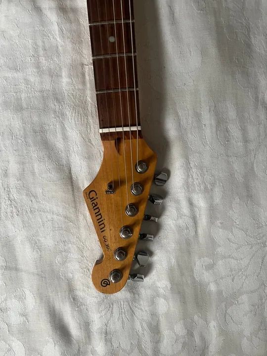 Guitarra stratocaster Gianini antiga gg300 - Foto 3