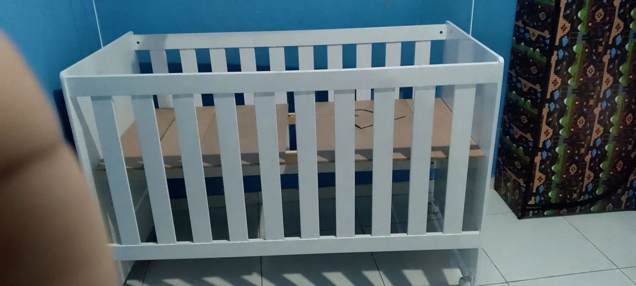Berço usado por apenas 2 meses, sem marcas de uso 