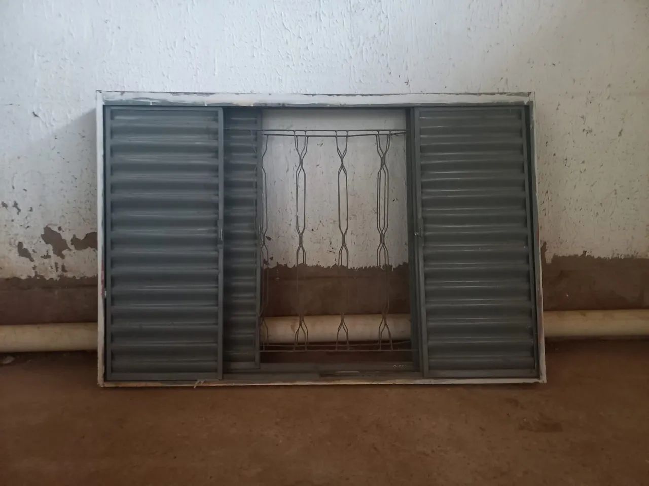 Janela64842084552194124