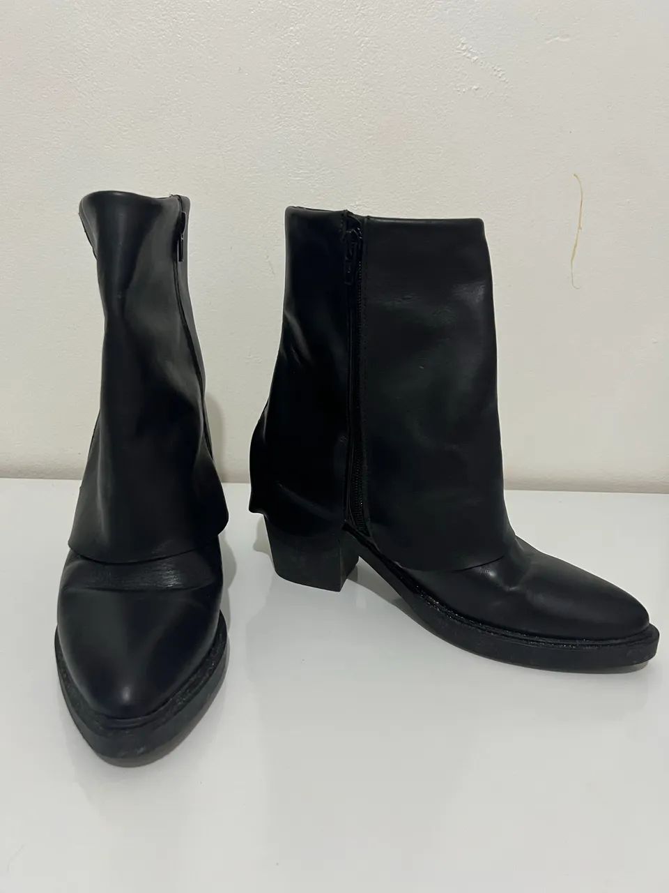 Bota em couro - Foto 3