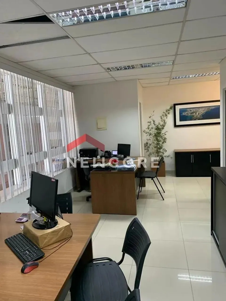 Sala comercial em Rua Silvandir F Chaves - Recreio Ipitanga - Lauro de Freitas/BA