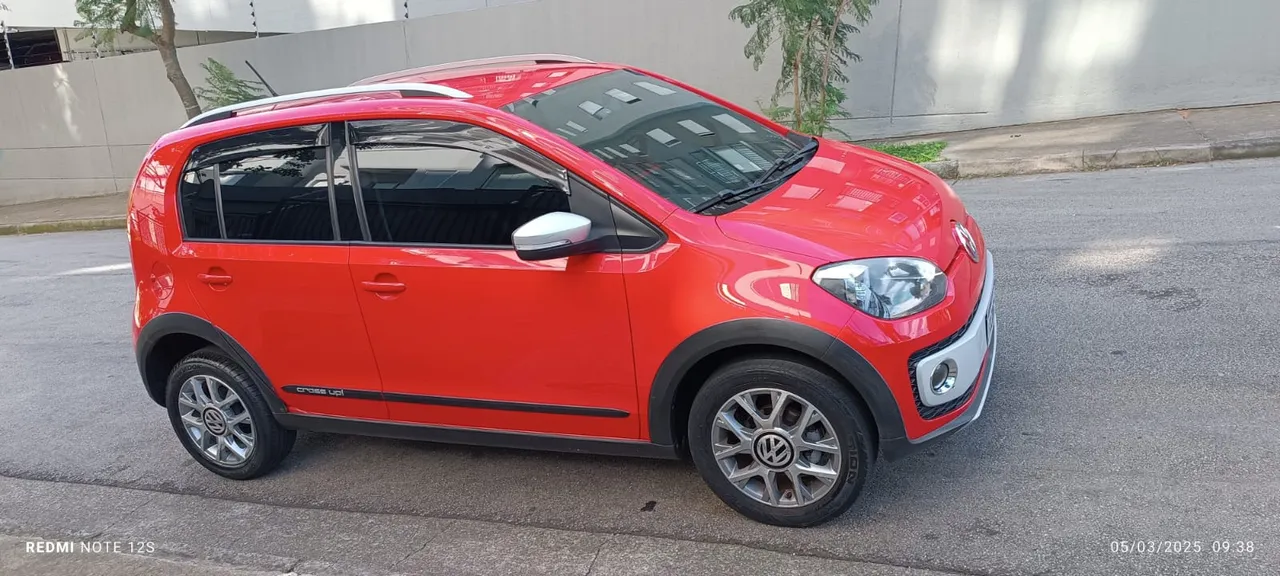 Volkswagen Up! 1.0 12v E-Flex cross up!