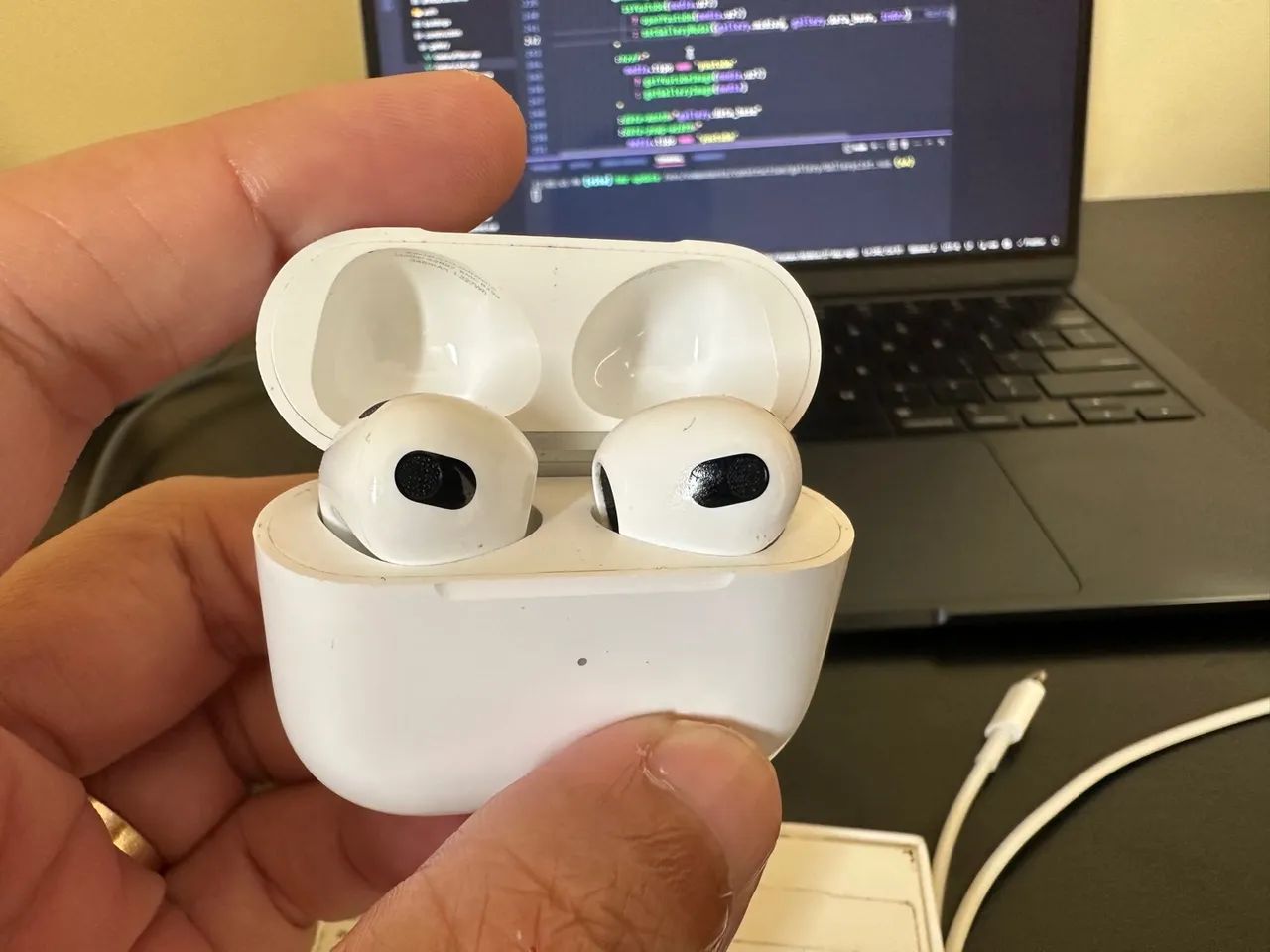 AirPods (3ª Geração) - garantia até 03/25