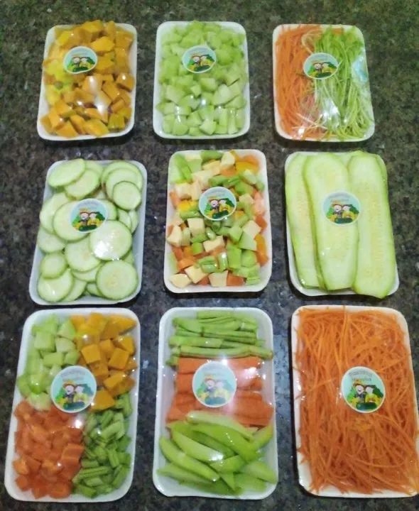 Verduras Picadinhas à Vácuo e Nas Bandejinhas  - Foto 3