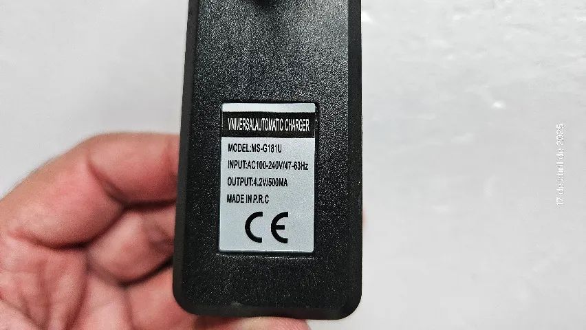Mini Lanterna Tática+Bateria 14500+Carregador Bivolt - Foto 5