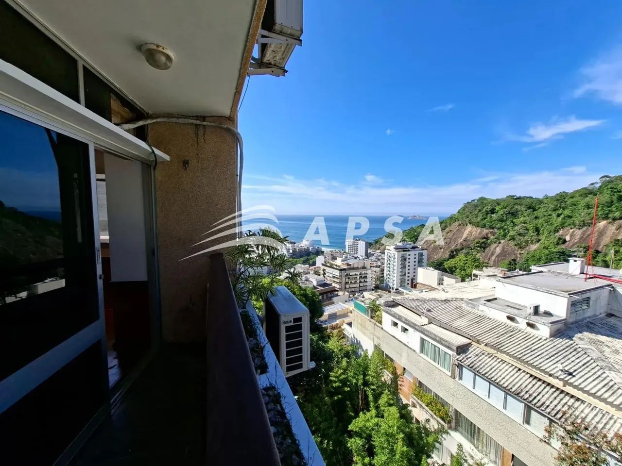 O APARTAMENTO TEM 200 M2, SALÃO, SALA DE JANTAR COM VISTA PARA O MAR E VERDE. 4 QUARTOS (  - Foto 5