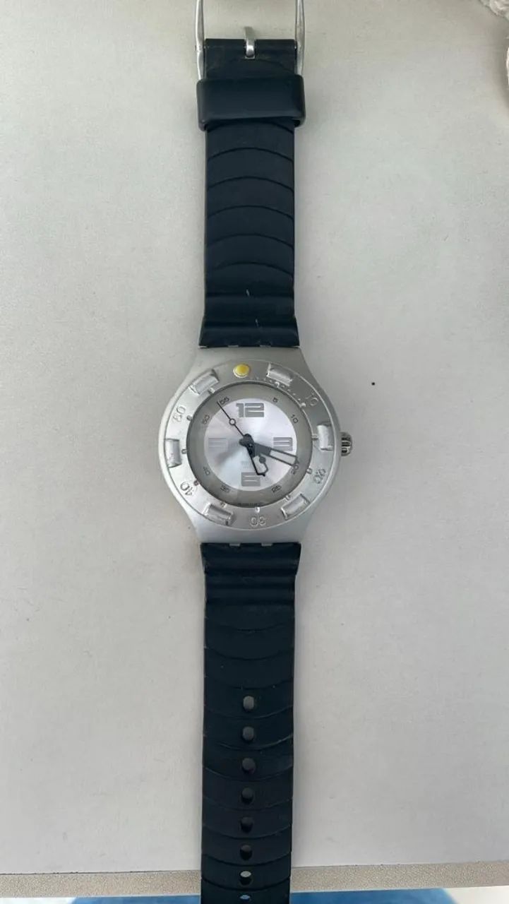 Relógio SWATCH original pulso moderno e elegante