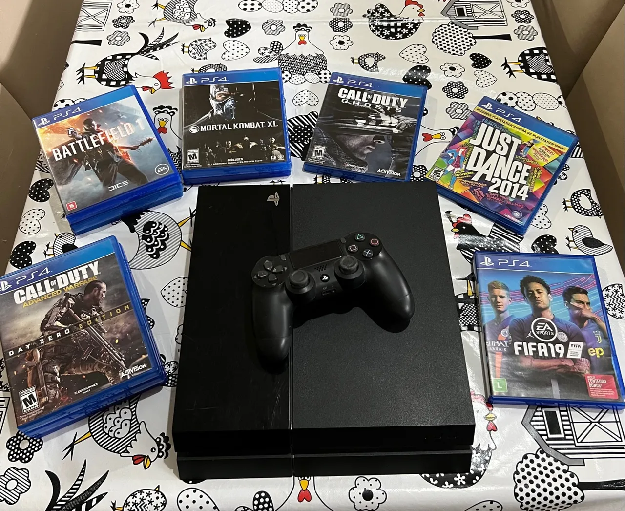 Playstation 4 com Jogos - Diversão Garantida!