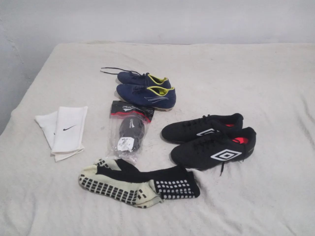Chuteiras e Meias de Futebol, caneleira,Penalty e Nike