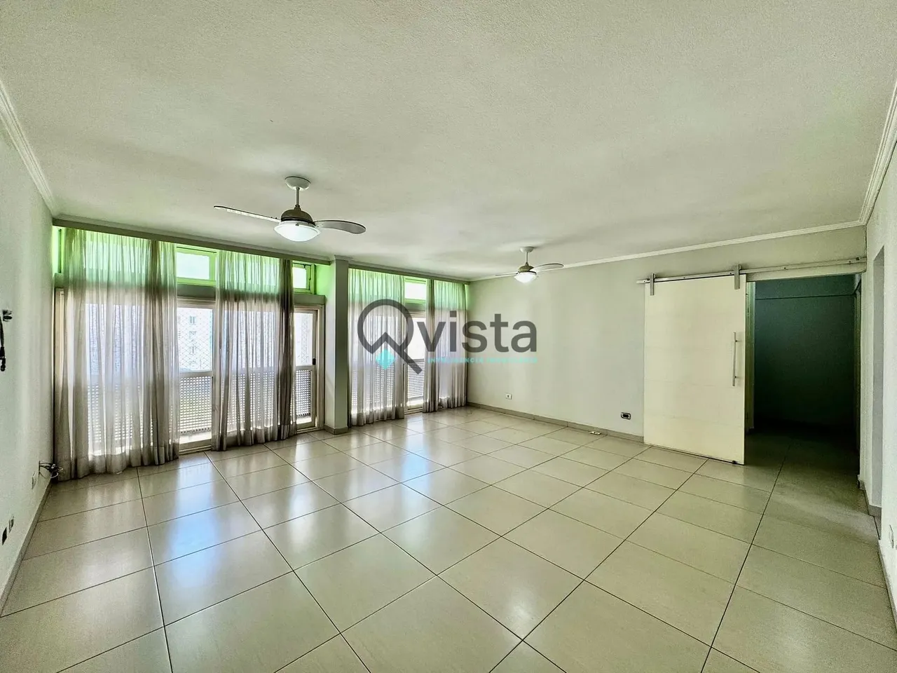 Apartamento para Locação Anual na Pitangueiras no Guarujá | QVista Inteligência Imobiliári